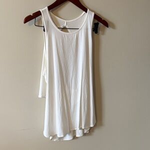 Lululemon Elegant White Sleeveless Top - open back.